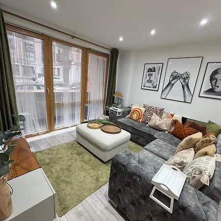 Apartment Boujee Arty In Centre *