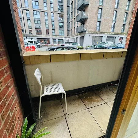 Apartment Boujee Arty In Centre With Private Parking Bristol