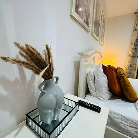 Boujee Arty In Centre Apartment Bristol