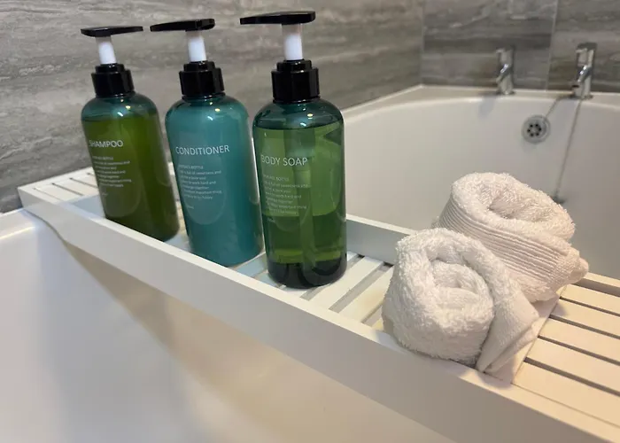 Апартаменти Boujee Arty In Centre