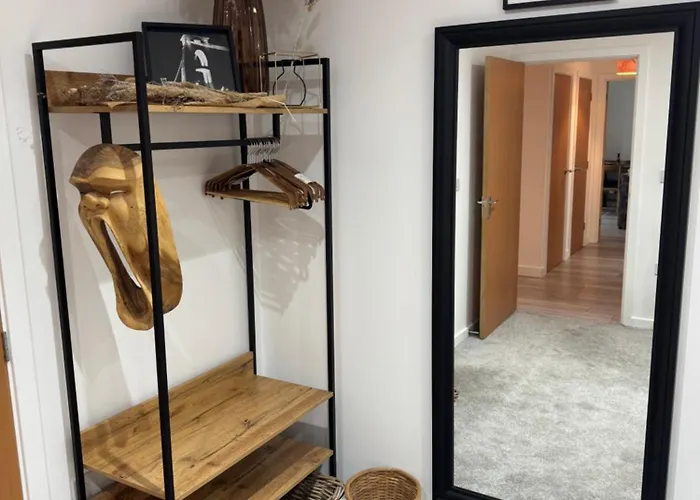 Boujee Arty In Centre 公寓