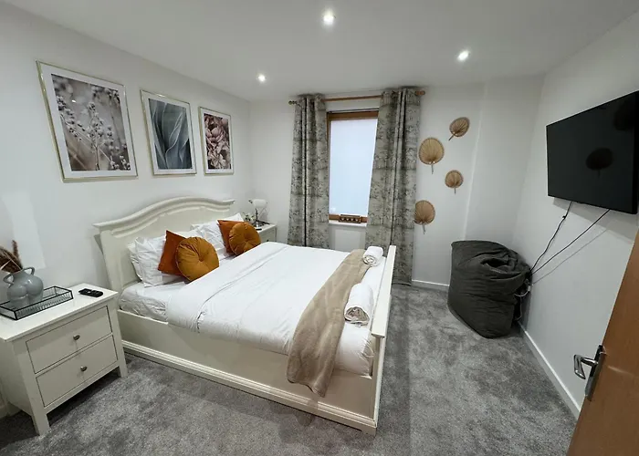 Boujee Arty In Centre Bristol