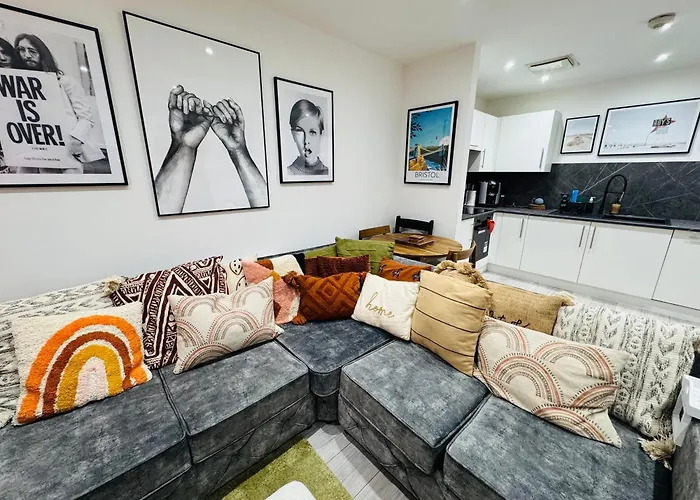 Apartment Boujee Arty In Centre Bristol